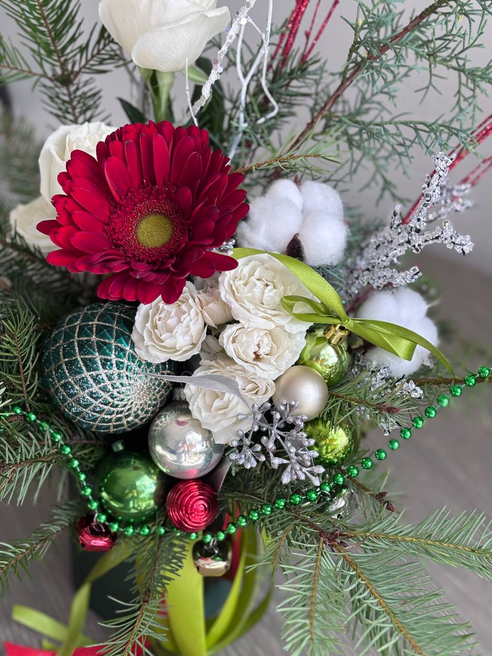 Christmas Bouquet "Mr. Grinch"