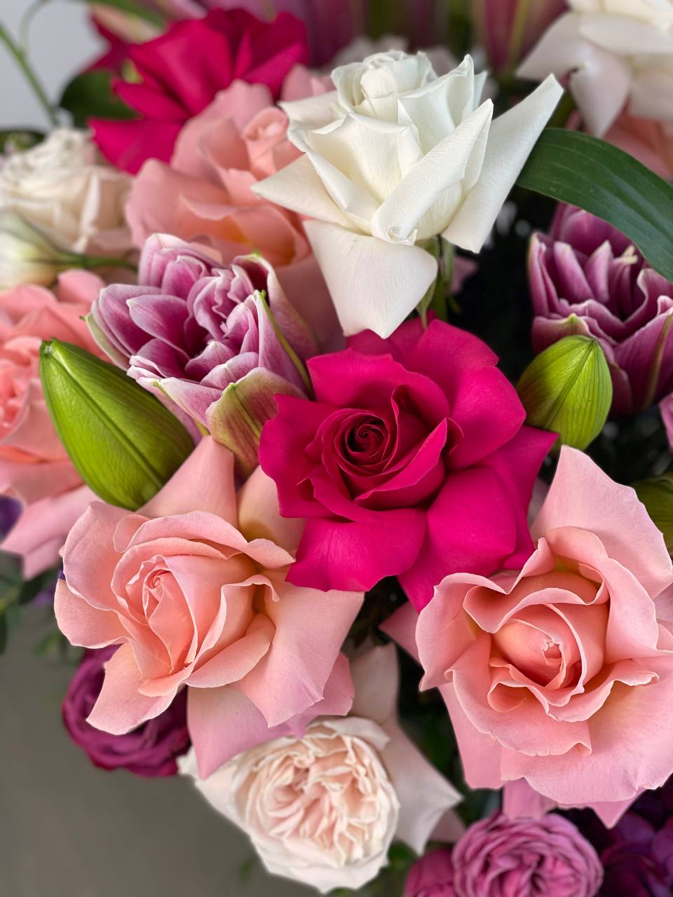 Bouquet in vase "Grand Amour"