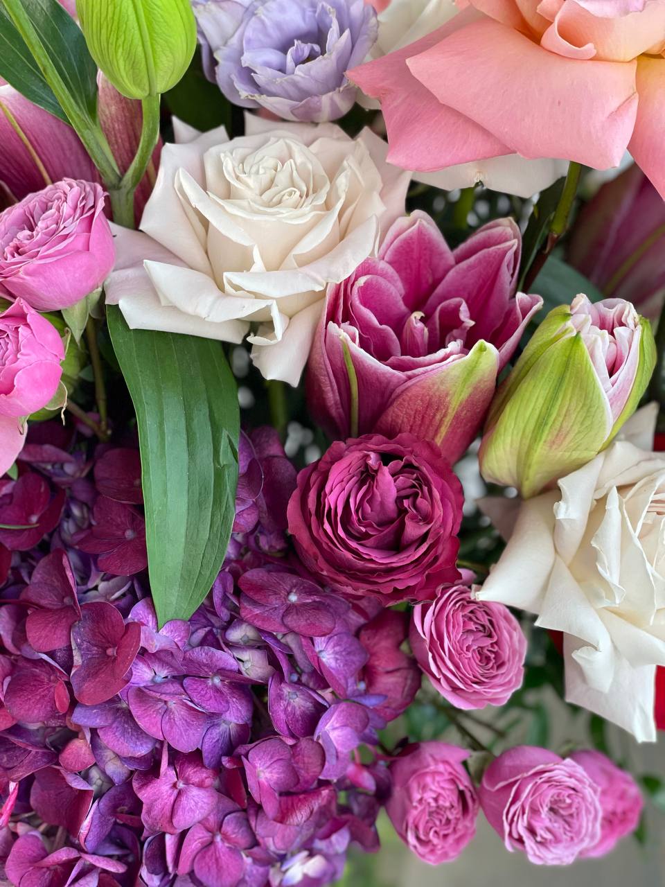 Bouquet in vase "Grand Amour"
