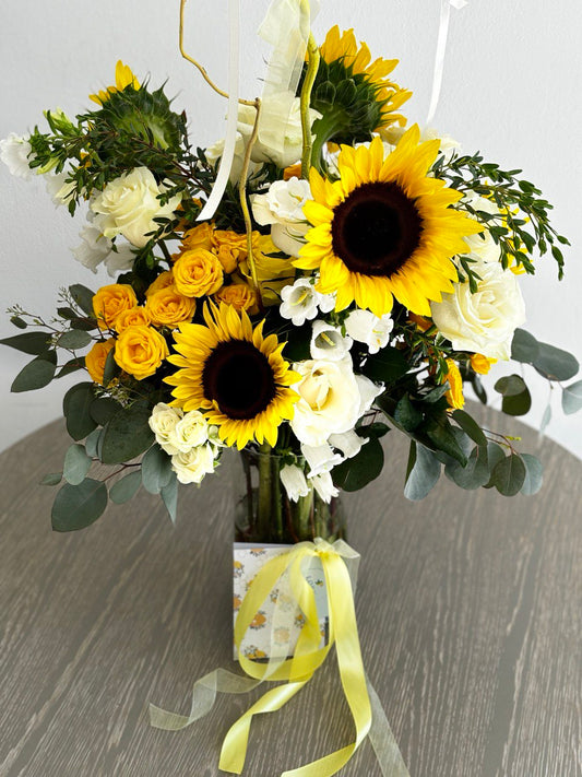 Bouquet "Sunshine Serenade"