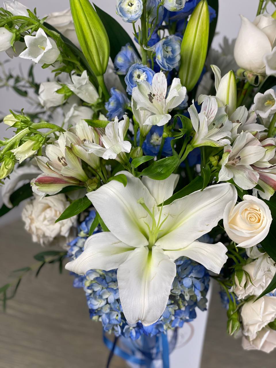 Bouquet Caitlin Modern Blue