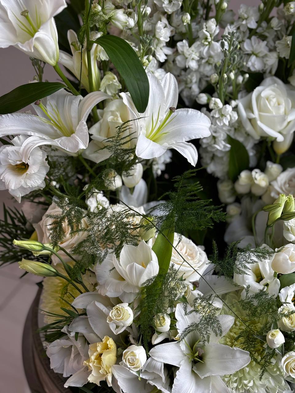 Sympathy Cremation Wreath in White